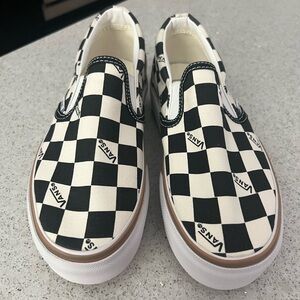 NWOT VANS Era Stacked Checkerboard Slip On Canvas Shoes — Women’s 7.0